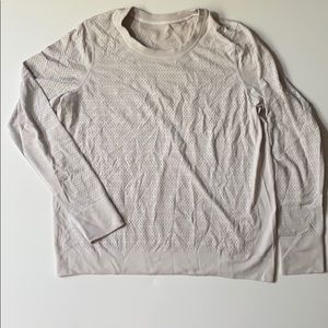 Long sleeve perforated tee